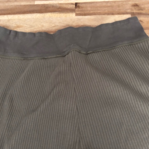 Free People Most Wanted Joggers Pants Green High Rise Wide Leg Size M worn once. - Picture 8 of 12